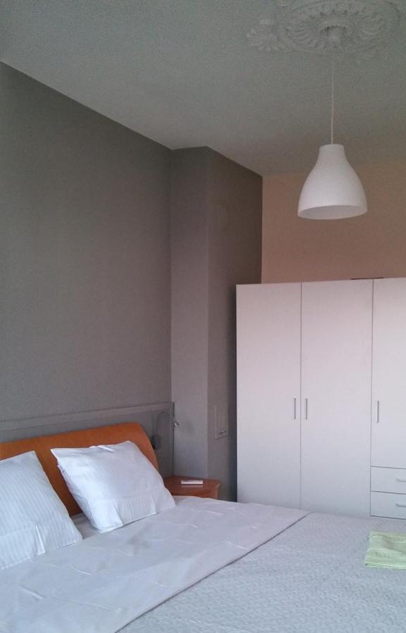 Dima Apartment Велико Търново Екстериор снимка