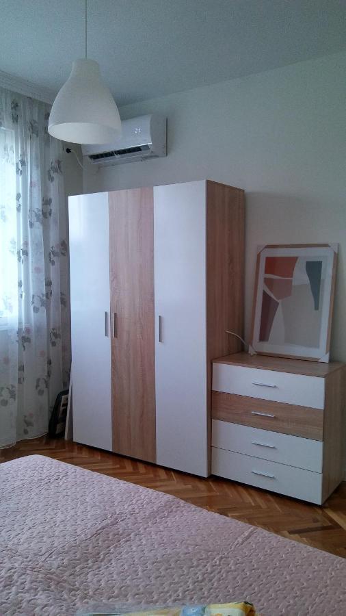 Dima Apartment Велико Търново Екстериор снимка